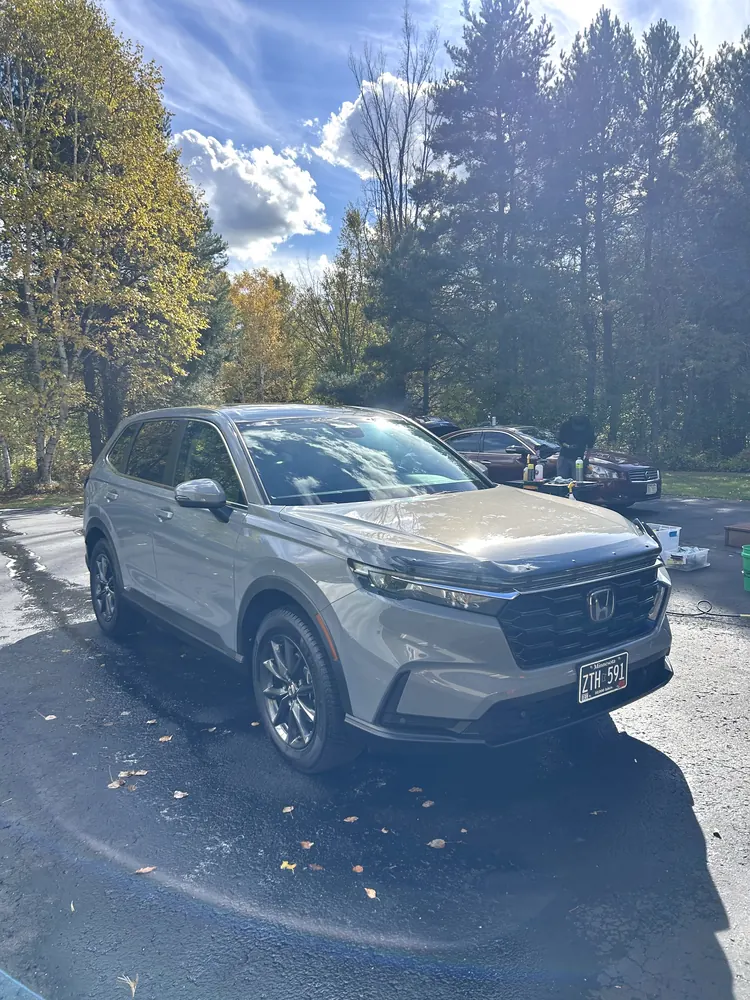 Grey Honda CR-V Exterior Detail
